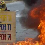 Protestas en una protesta contra Maduro en Caracas.
