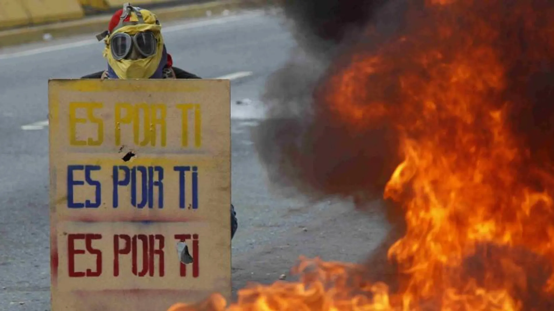 Protestas en una protesta contra Maduro en Caracas.