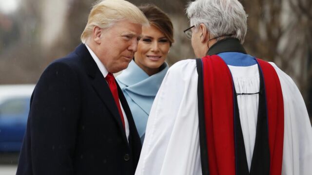 Donald Trump y su mujer, Melania, llegan a la Iglesia