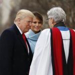 Donald Trump y su mujer, Melania, llegan a la Iglesia