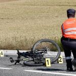 Los ciclistas exigen que huir tras un atropello mortal se castigue con nueve años de cárcel