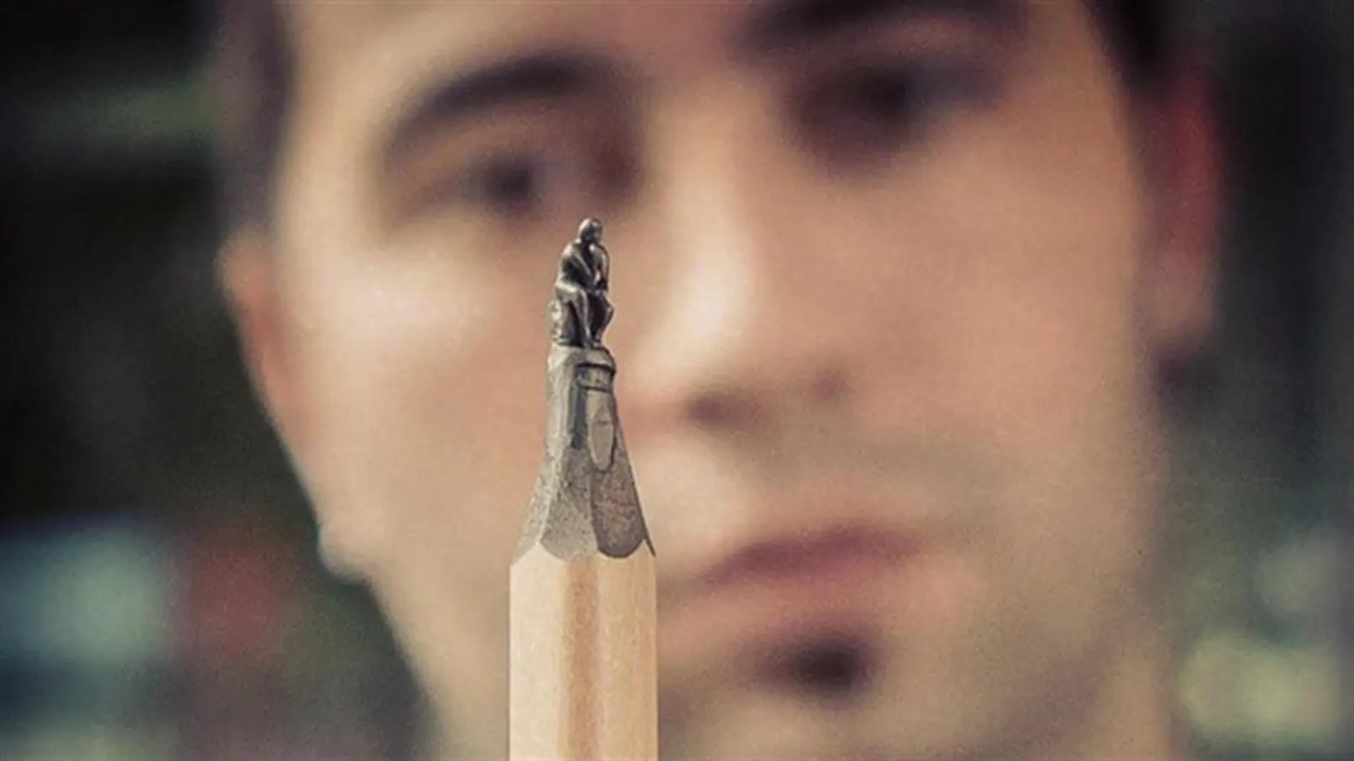 Escultura en la punta de un lápiz
