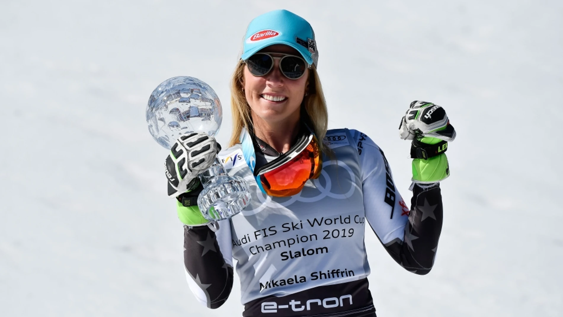 Mikaela Shiffrin con el Globo de cristal de la disciplina de Slalom