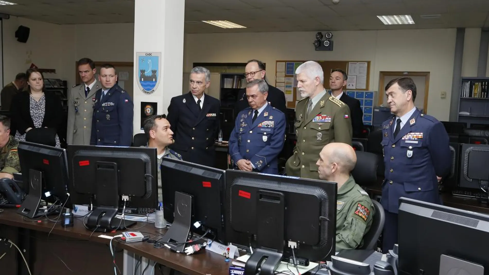 Petr Pavel en el Centro de Operaciones Aéreas Combinadas (CAOC) de Torrejón