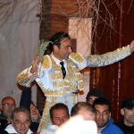 El maestro Enrique Ponce sale a hombros de la Plaza de Castellón