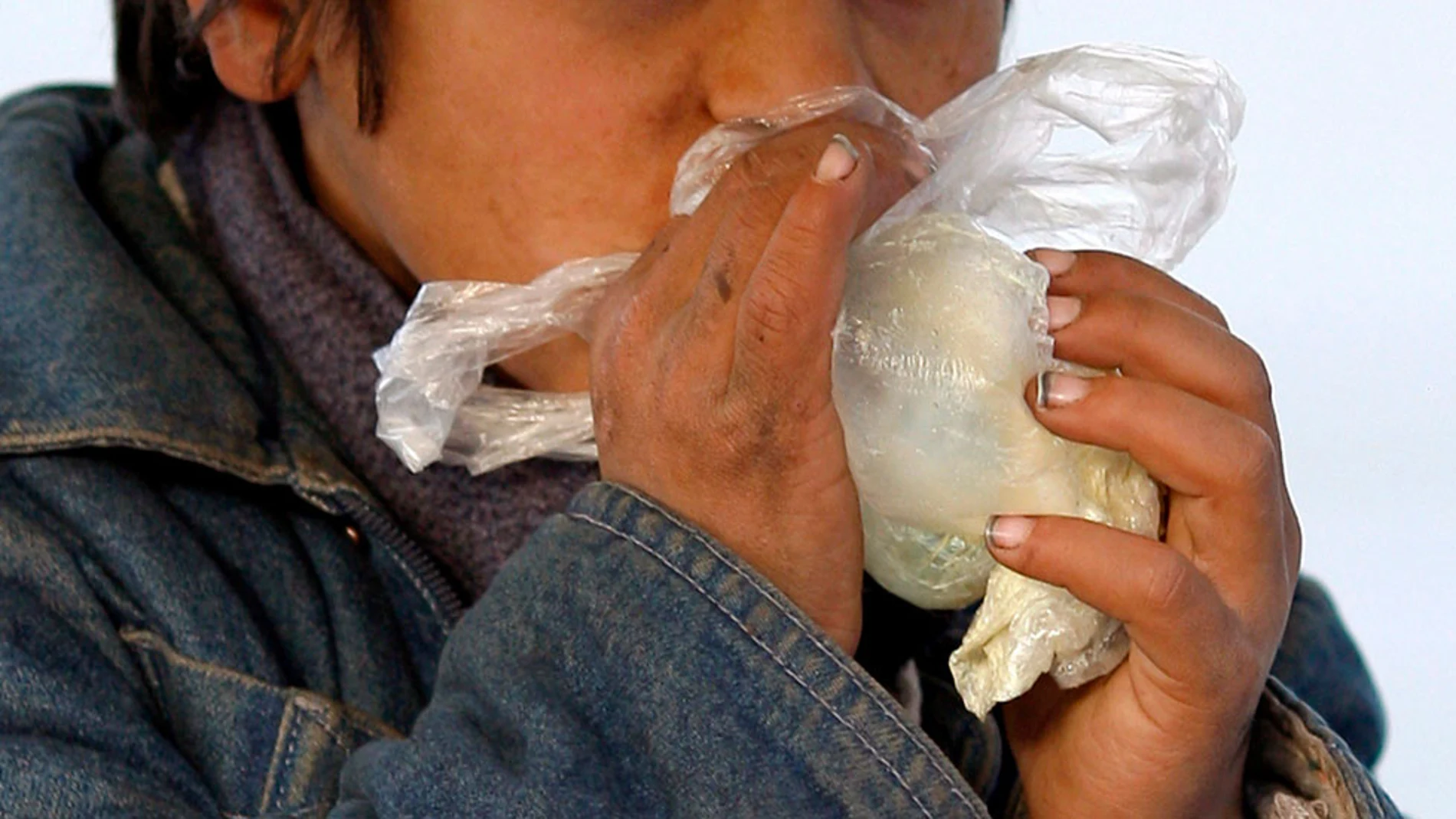 Barcelona suma efectivos para controlar a los menores que inhalan cola