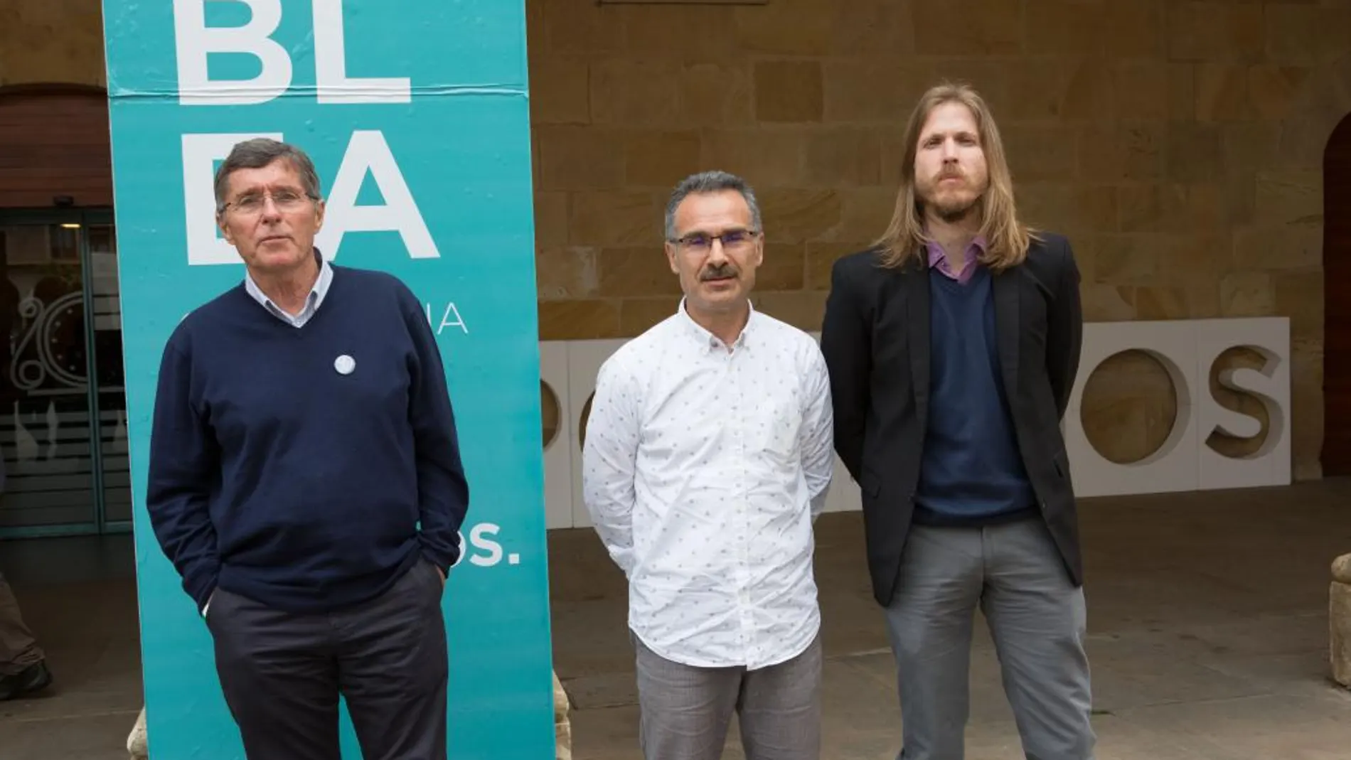II Asamblea Ciudadana de Podemos Castilla y León, en la que se presentan las candidaturas a la Secretaria General de (I a D) Jean Pierre Lohrer, Nicanor Pastrana y Pablo Fernández