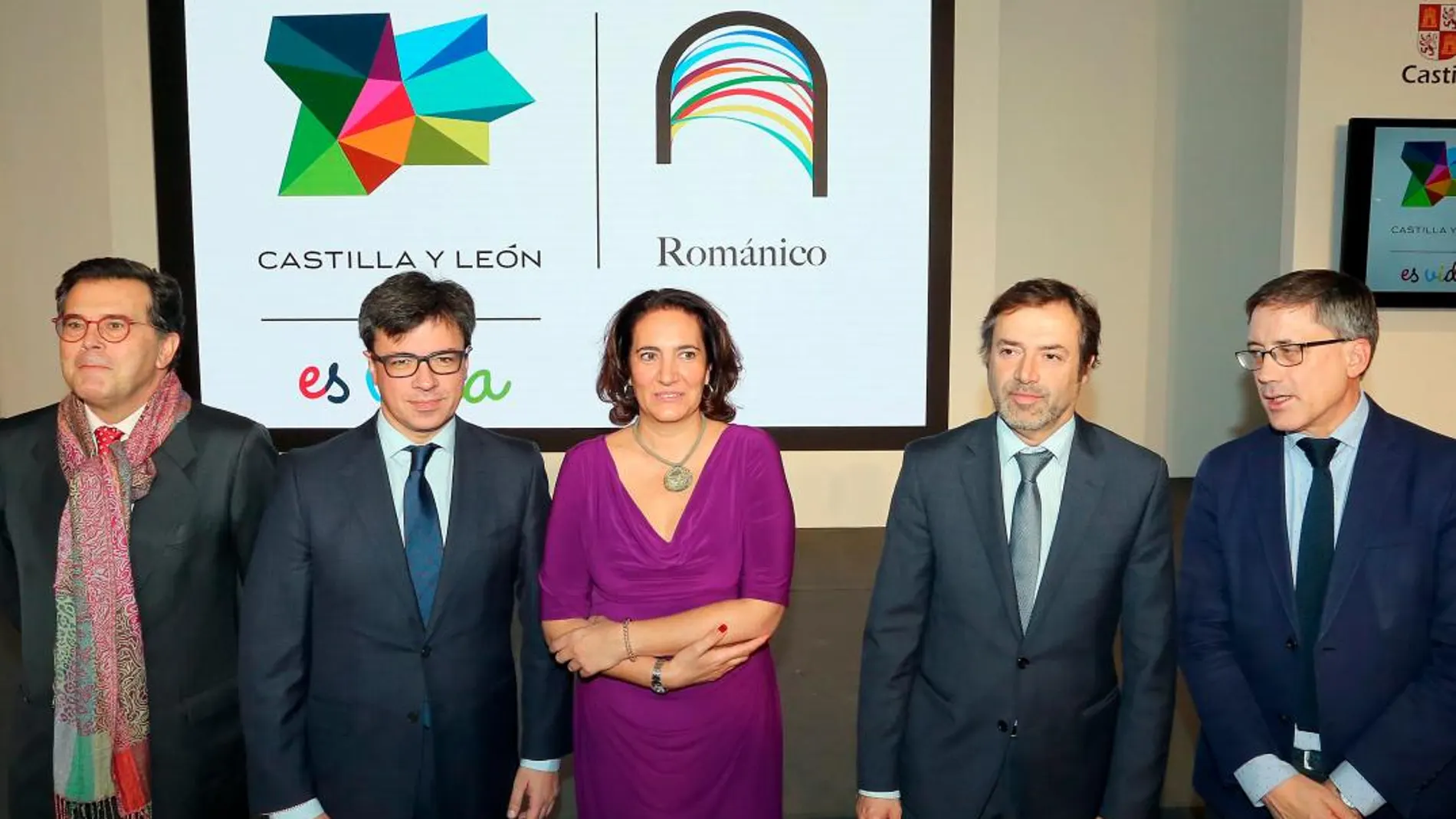 García Cirac presenta «Románico Castilla y León» acompañada por Javier Ramírez, Enrique Saiz, José Rodríguez Sanz y Alejandro Salgado