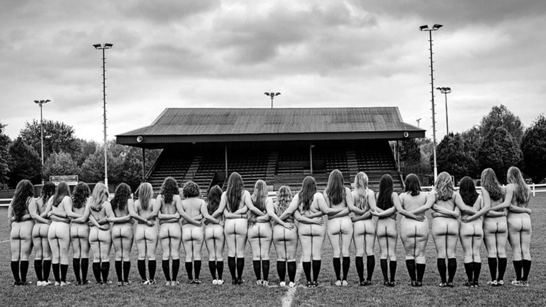 El equipo femenino de rugby de Oxford se desnuda por una buena causa