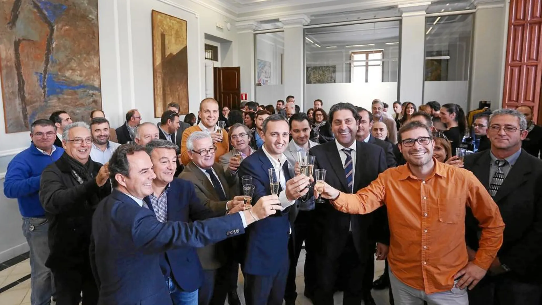 César Sánchez durante el tradicional brindis navideño que ofreció ayer a los medios de comunicación
