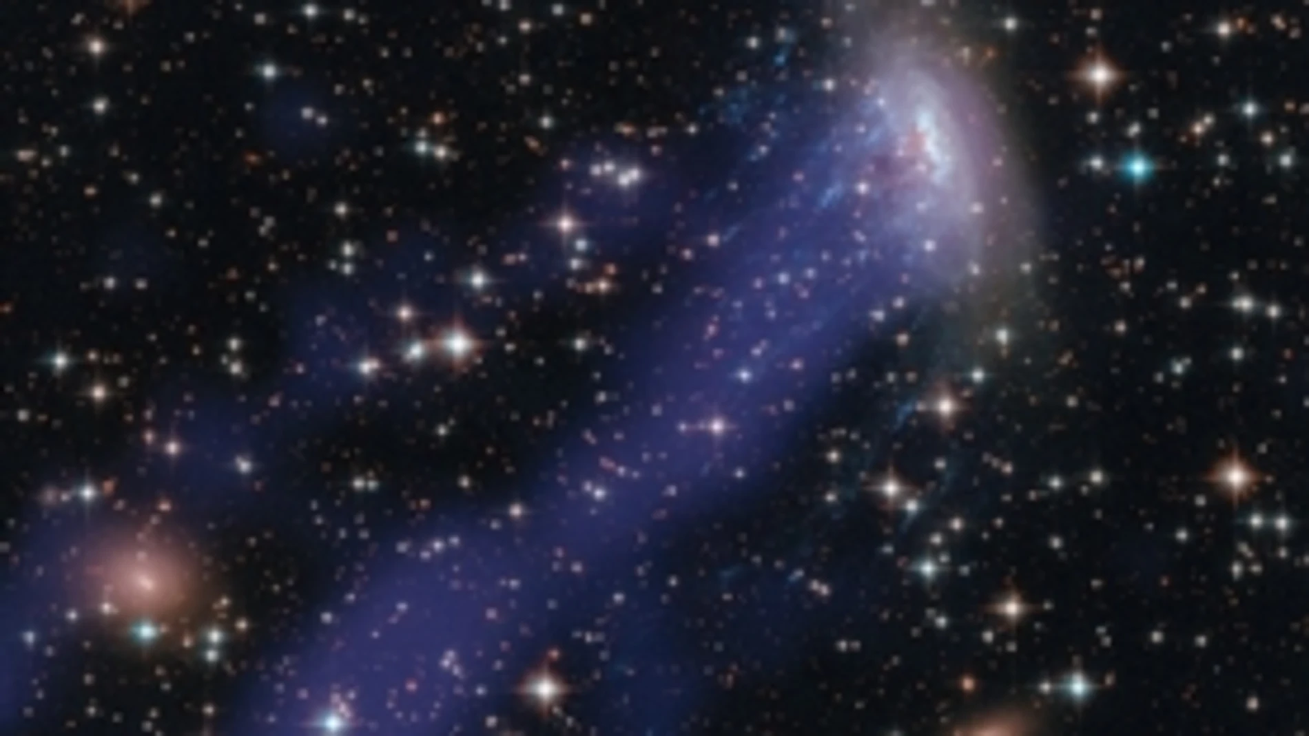 Galaxia medusa situada a 220 millones de años luz.