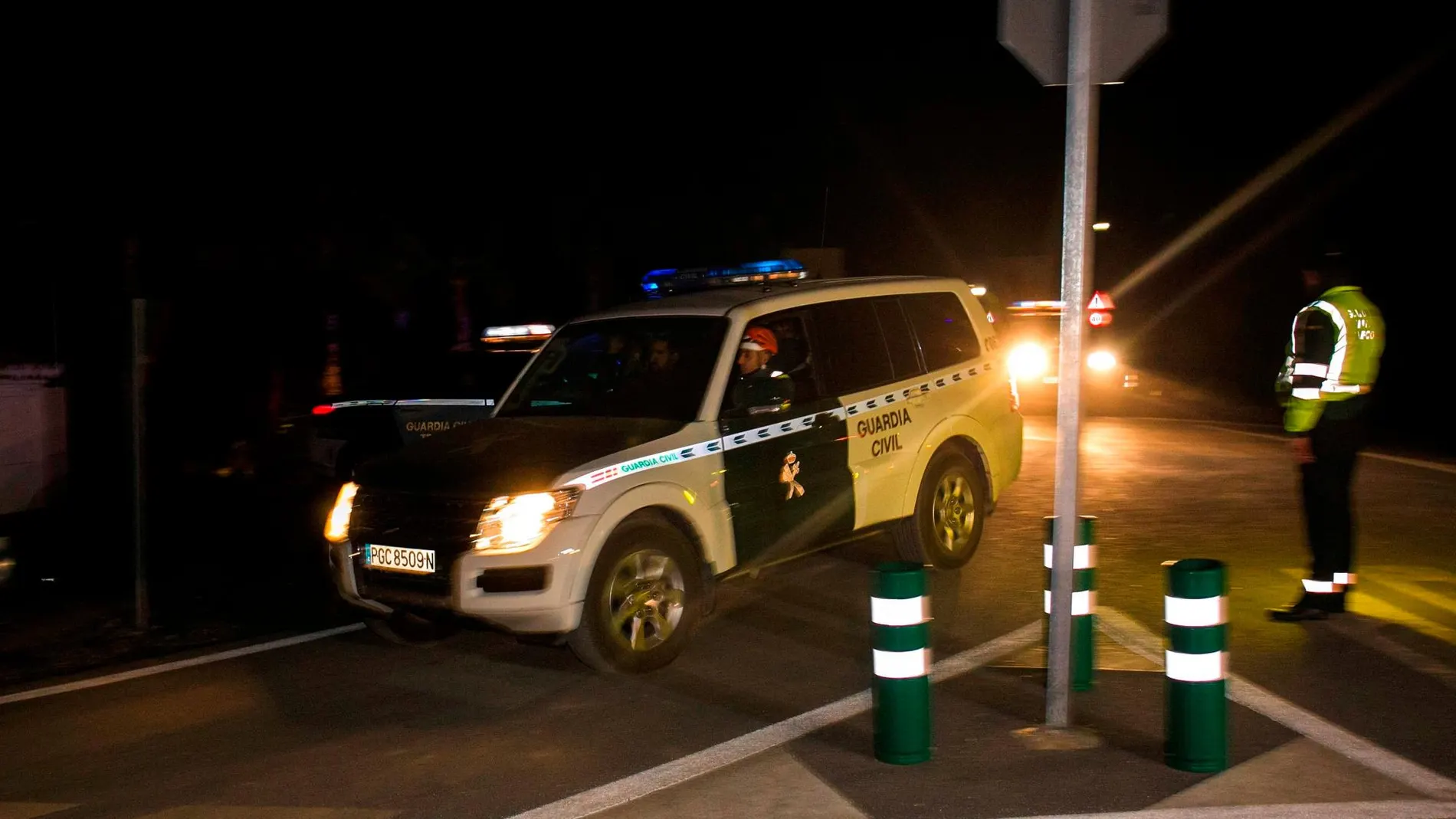 Vehículos de la Guardia Civil cerca del lugar donde fue hallado el cuerpo sin vida del pequeño Julen