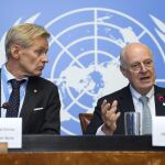 El enviado especial del Secretario General de la ONU para Siria, Staffan de Mistura, y el consejero Jan Egeland