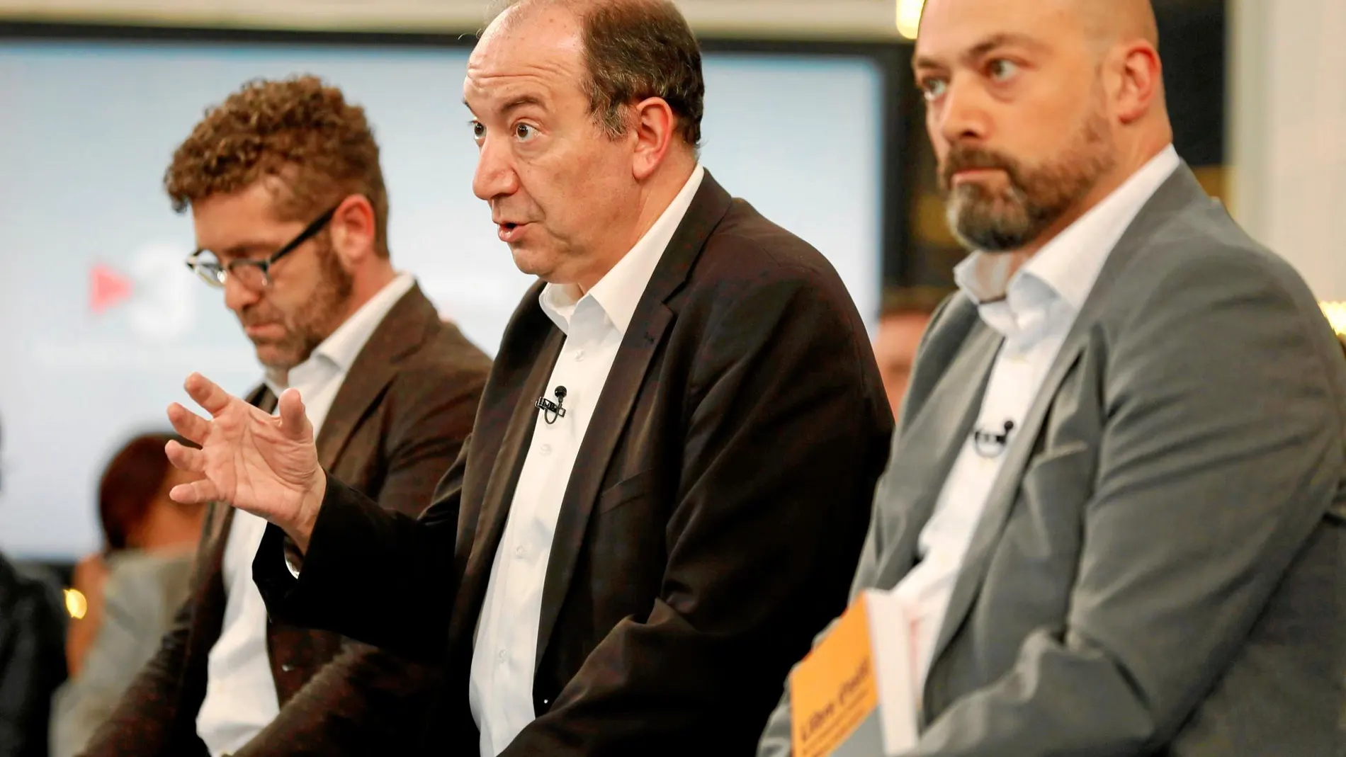 El actual director de TV3, Vicent Sanchis, y el de Catalunya Ràdio, Saül Gordillo / Reuters