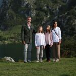 Los Reyes, la Princesa Leonor y la infanta Sofía enAsturias/Fotos. Cipriano Pastrano