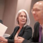 En diciembre de 2016, las mujeres suponían el 37% de posiciones directivas de CaixaBank y el 52% de la plantilla
