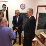 El consejero de Salud, Aquilino Alonso, visitó ayer el Centro de Atención Infantil Temprana de Mengíbar