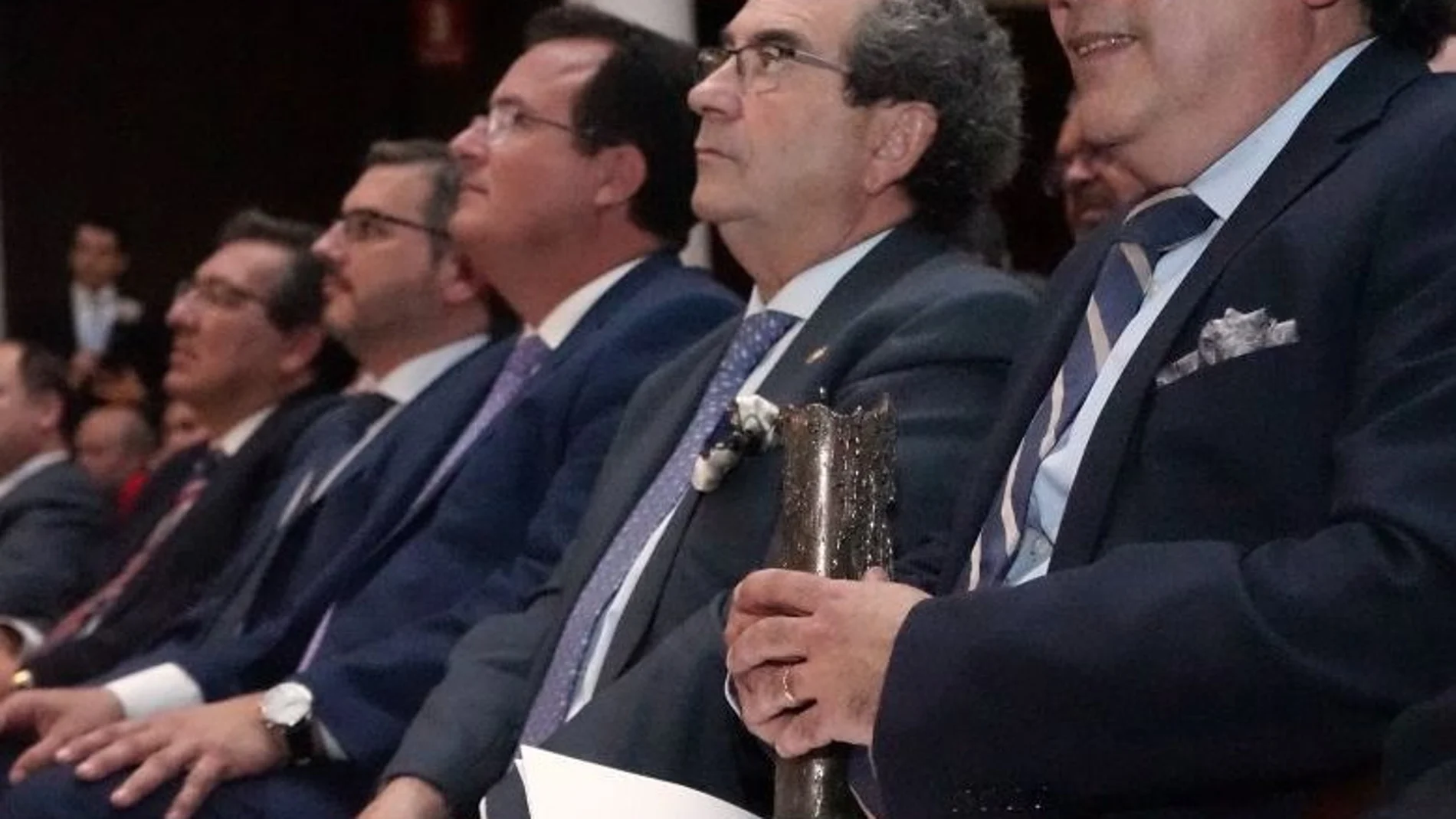 Galardonados y asistentes a la entrega de premios / Foto: La Razón