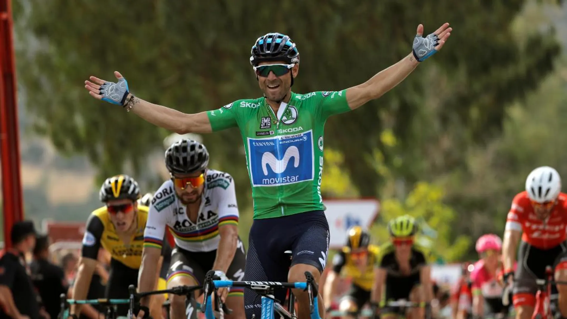 Alejandro Valverde (Movistar) se ha impuesto en la octava etapa de la Vuelta disputada entre Linares y Almadén. EFE/Manuel Bruque