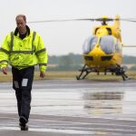 El príncipe Guillermo durante su trabajo en Emergencias.