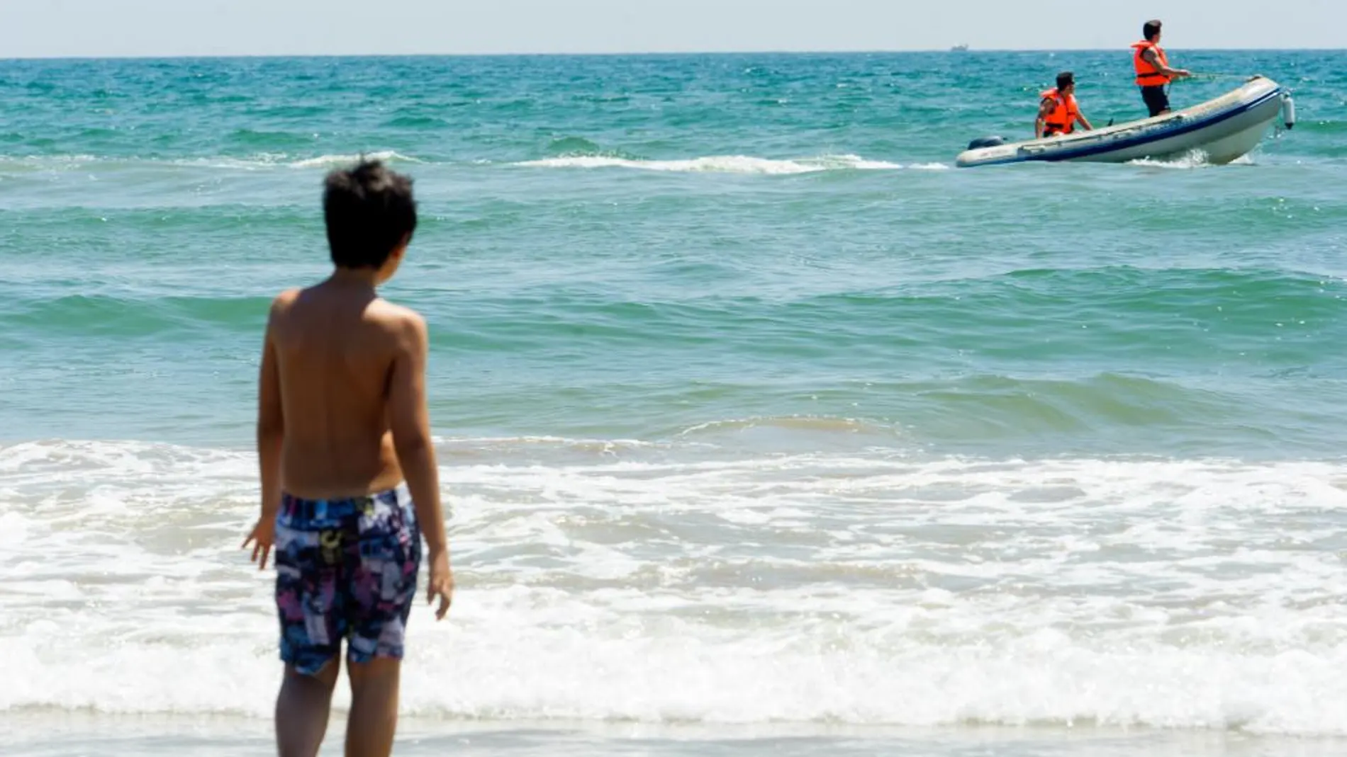 El Servicio de Urgencias ya ha salvado la vida a seis bañistas este verano