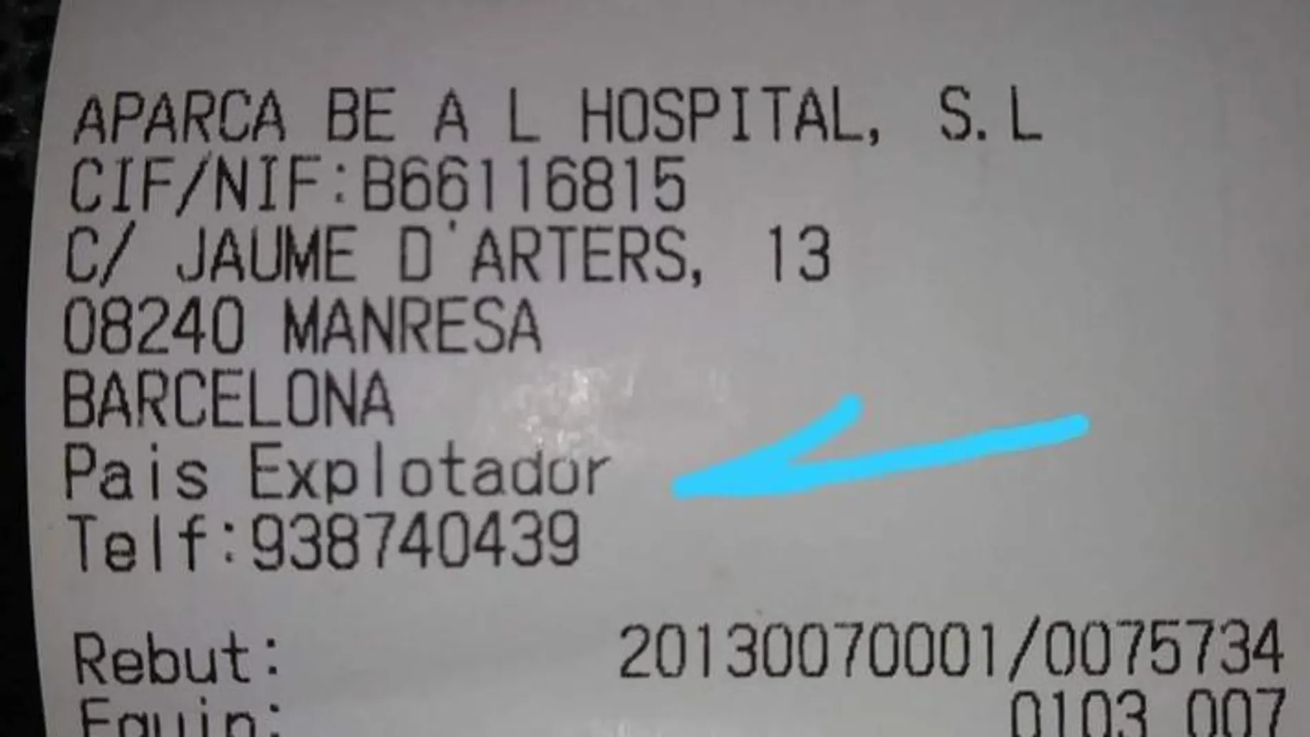 Imagen del ticket emitido por el parking de San Joan de Deu en Manresa en el que figuraba «País Explotador»