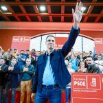 Pedro Sánchez acudió ayer a un acto de su partido en Santander y allí aprovechó la oportunidad para criticar la manifestación de Colón