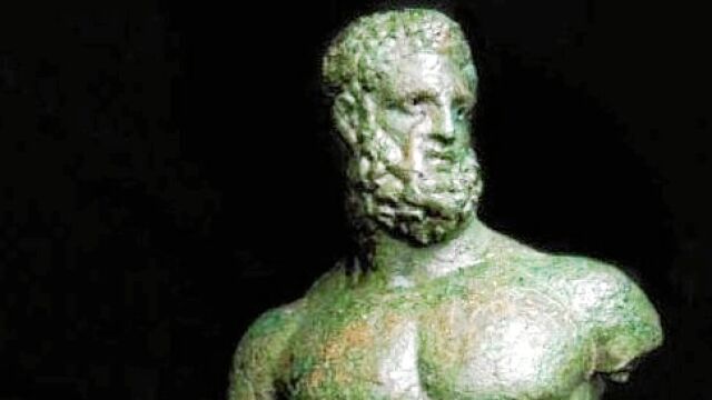 Este Hércules de bronce del siglo II, hallado en Talavera, es una de las piezas en disputa
