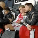 De Jong acabó con molestias el último partido del Ajax