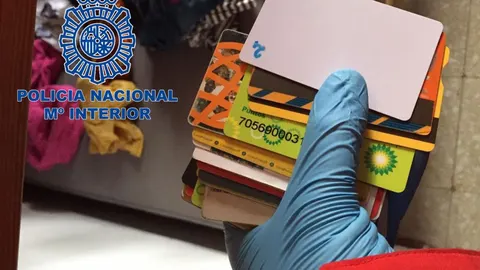 La operación ha culminado con la detención de un total de 73 personas -en las provincias de Cádiz, Sevilla, Málaga, Marbella, Córdoba y Madrid-, y la práctica de seis registros.