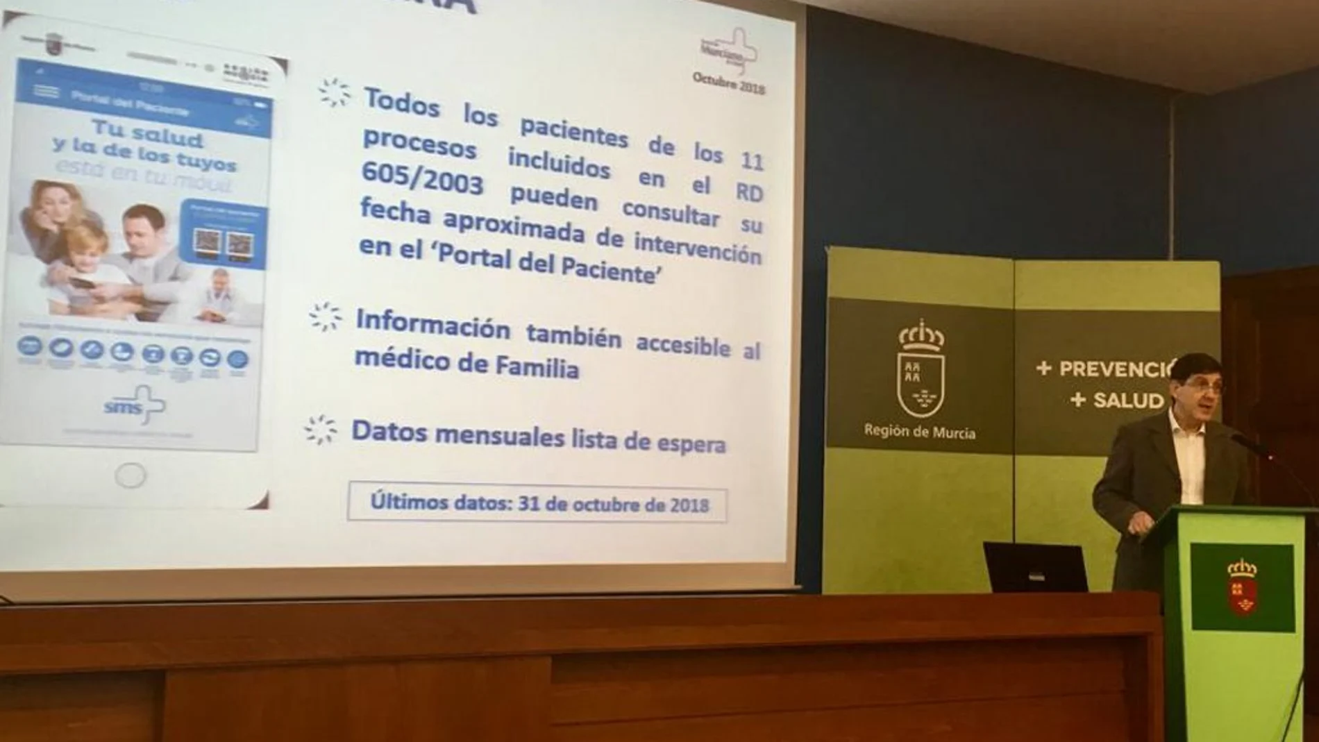 El consejero de Salud, Manuel Villegas, presentó ayer los datos de las listas de espera en la Región de Murcia a fecha de 30 de octubre