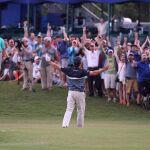 Kevin Kisner, tras el eagle en el 18