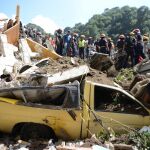 Suben a 73 los muertos y 350 personas siguen desaparecidas por el alud en Guatemala