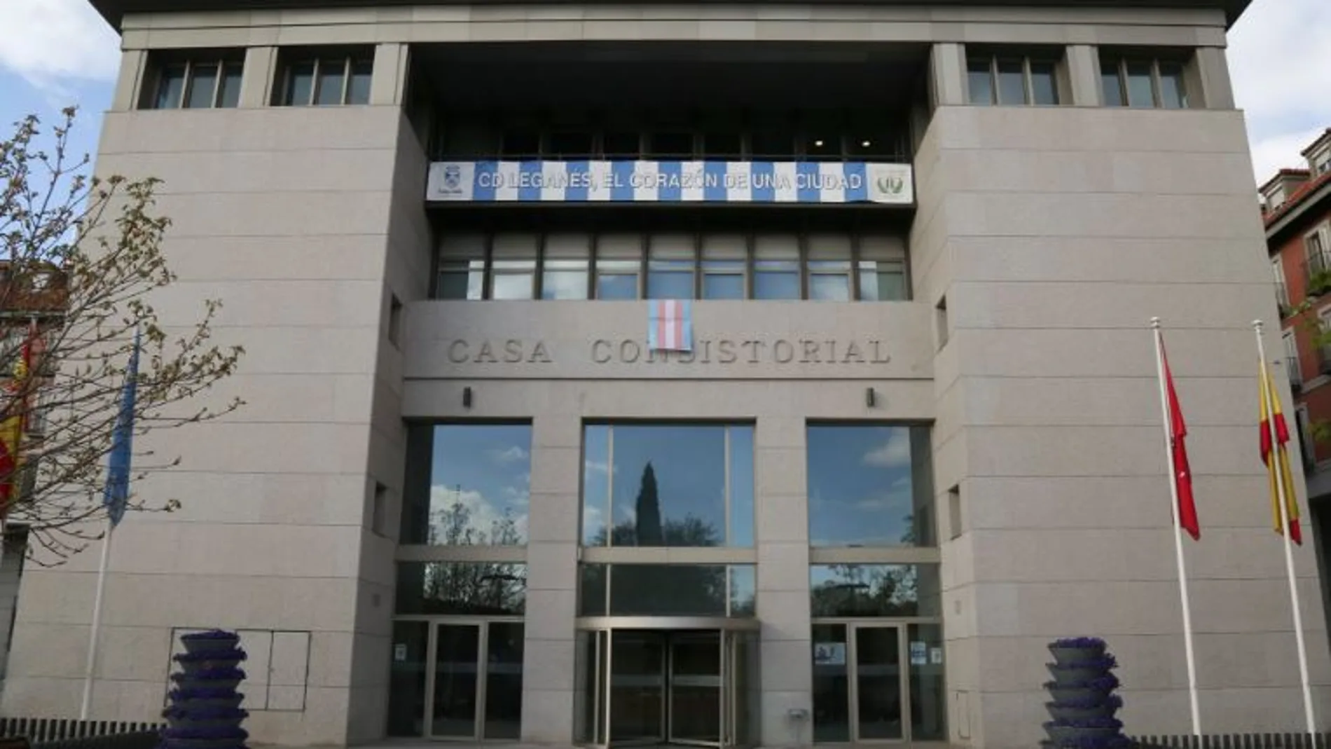 Acude al Hospital con un aro en el pene y los Bomberos le liberan con una miniradial