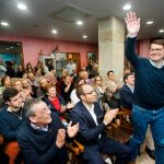 Fernández Mañueco saluda a los simpatizantes del PP en Ciudad Rodrigo, en presencia de Marcos Iglesias