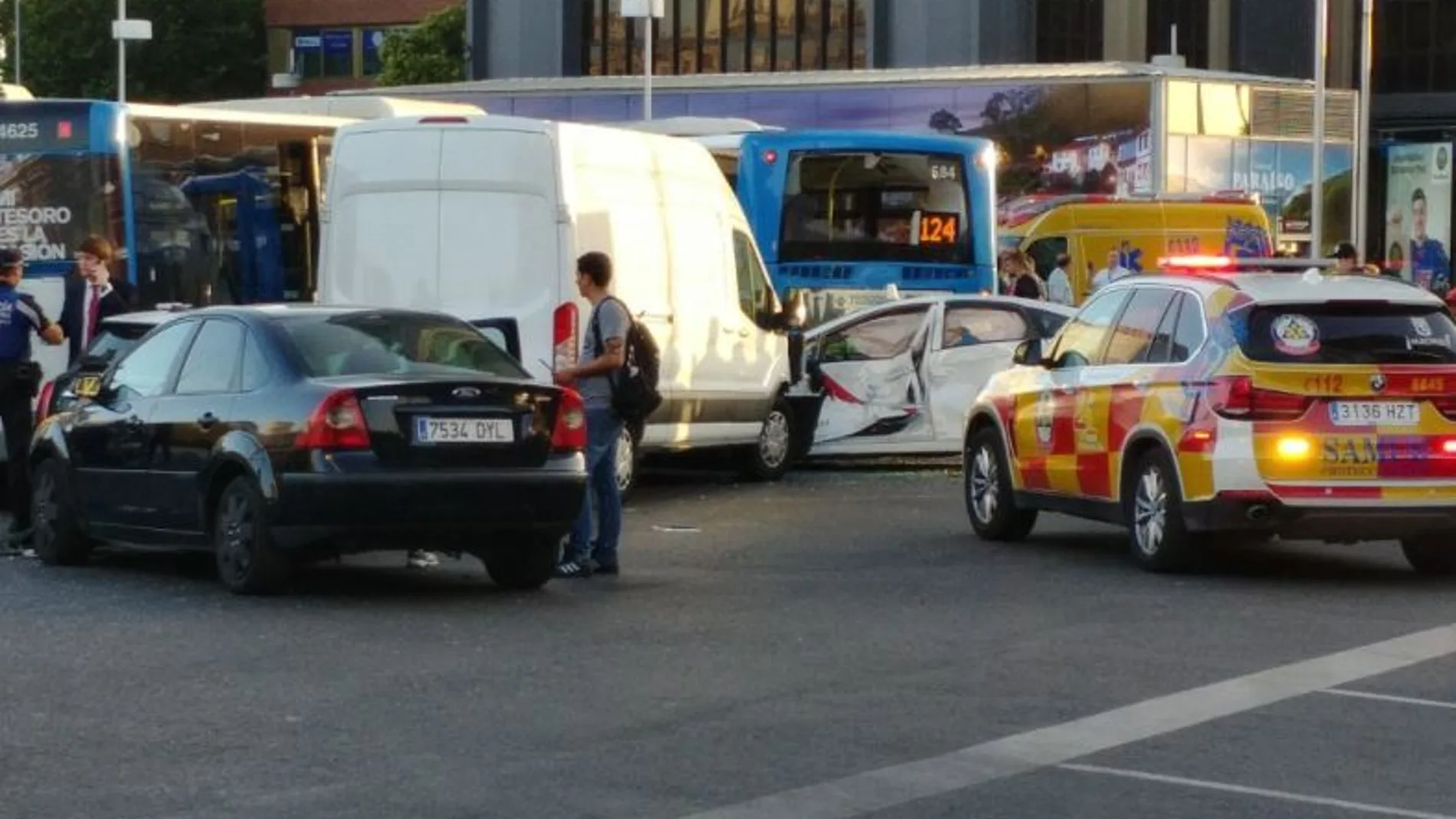 Accidente múltiple en plaza de Castilla