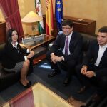 Marta Bosquet, Juan Marín y Sergio Romero, durante la reunión