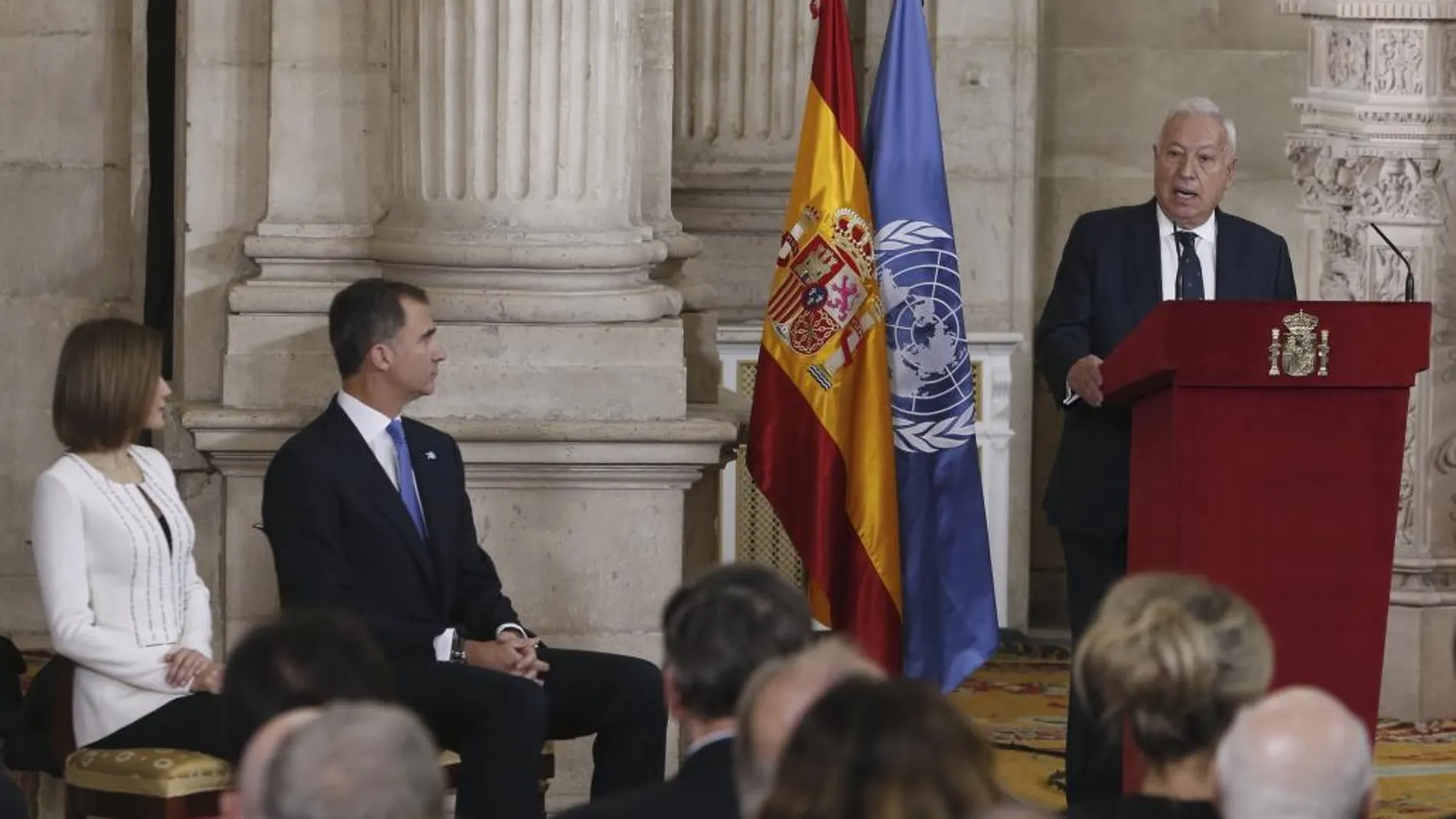 Los Reyes escuchan el discurso de García Margallo durante la conmemoración del 70 aniversario de la Carta de las ONU en el Palacio Real