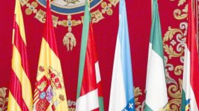 Andaluces y catalanes, los que más impuestos pagan