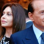 La batalla legal entre Lario y Berlusconi se remonta a 2009, cuando ella le pide el divorcio tras los escándalos sexuales en los que se vio envuelto