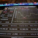 La Bolsa española opta por las ganancias y sube un 0,23 %