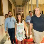 La alcaldesa de Cartagena, Ana Belén Castejón, con su equipo socialista momentos antes de anunciar la destitución de López