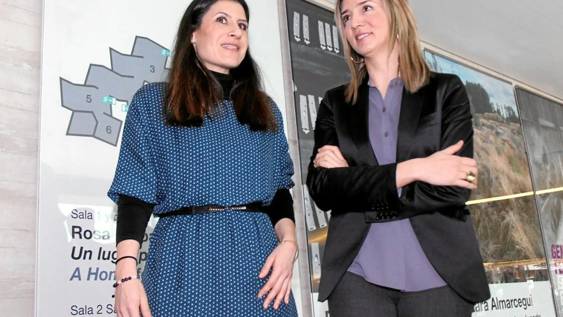 La consejera Alicia García con la nueva directora del Musac, Eva González-Sancho