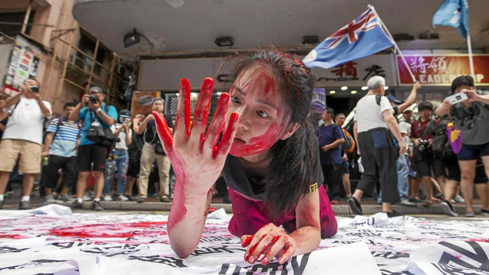 Hong Kong: 60.000 personas marchan contra el poder chino