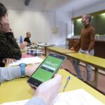 Alumnos de la Universidad de Valladolid utilizando recursos digitales durante la clase