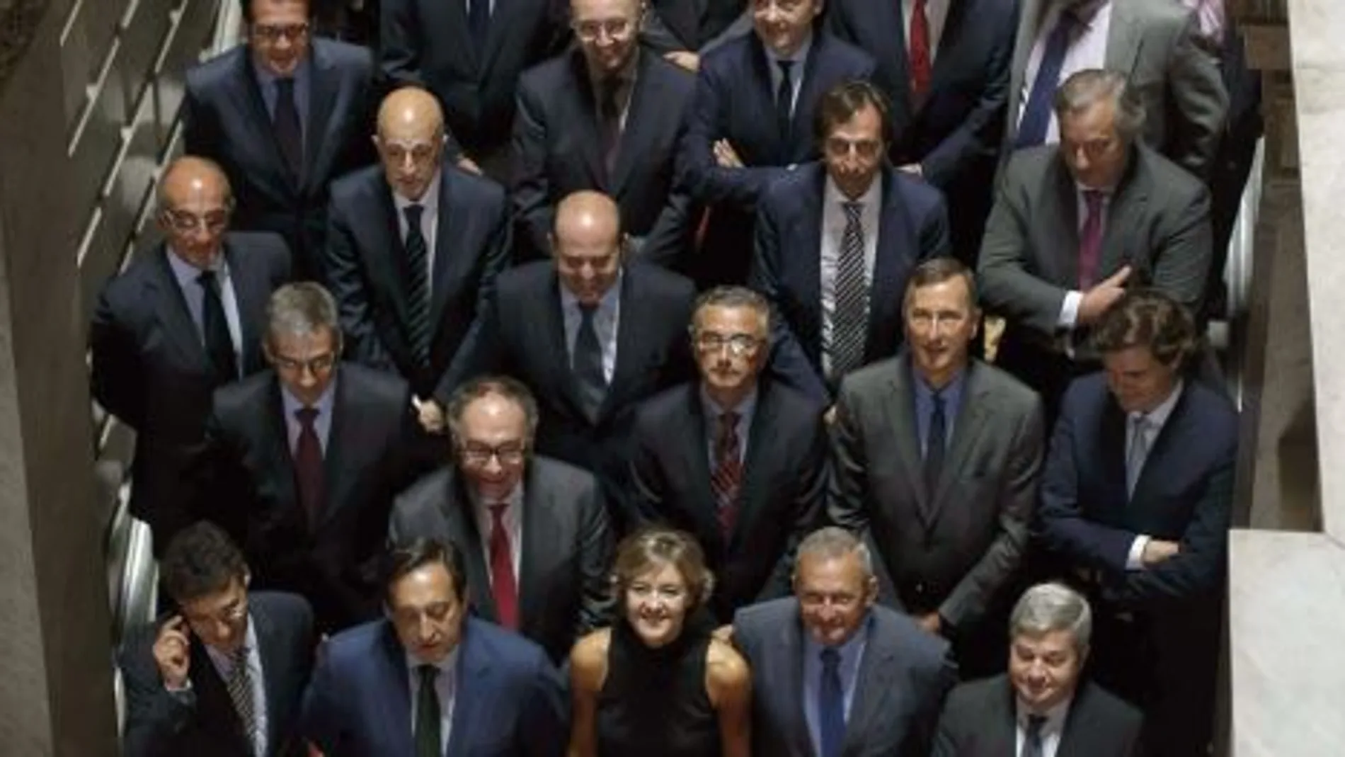 Foto de familia tras la firma del Acuerdo para la Estabilidad y sostenibilidad de la cadena de valor del sector lácteo (23/09/2015)
