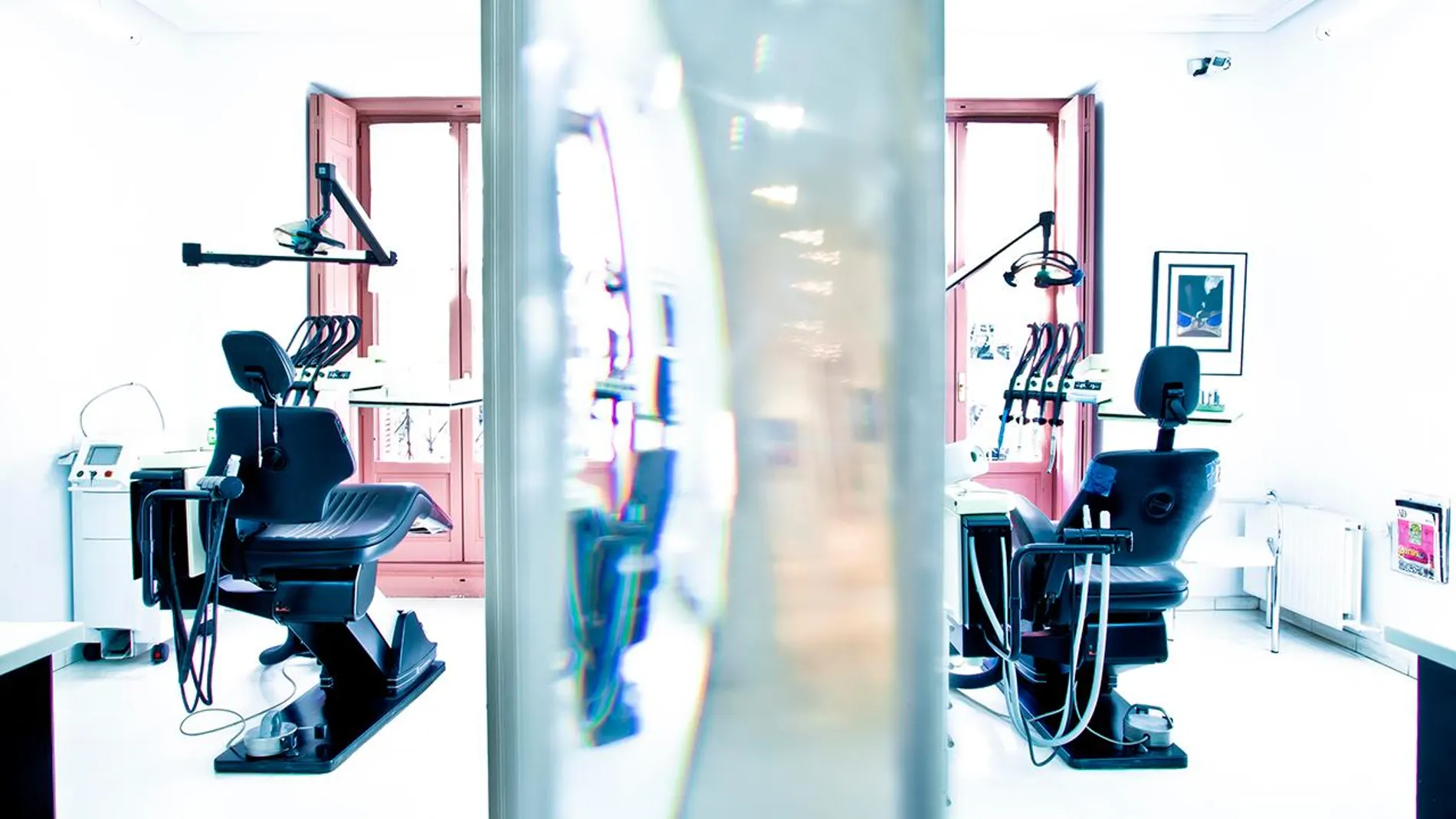 Hasta 36.000 barceloneses podrían beneficiarse del dentista municipal al año