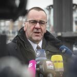 El ministro de Interior del estado alemán de Baja Sajonia, Boris Pistorius, informa de las detenciones