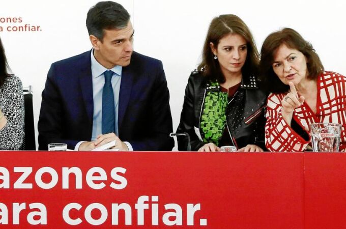 El presidente del Gobierno, Pedro Sánchez, presidió ayer junto a Cristina Narbona, Adriana Lastra y Carmen Calvo la reunión de la Ejecutiva del PSOE en Ferraz