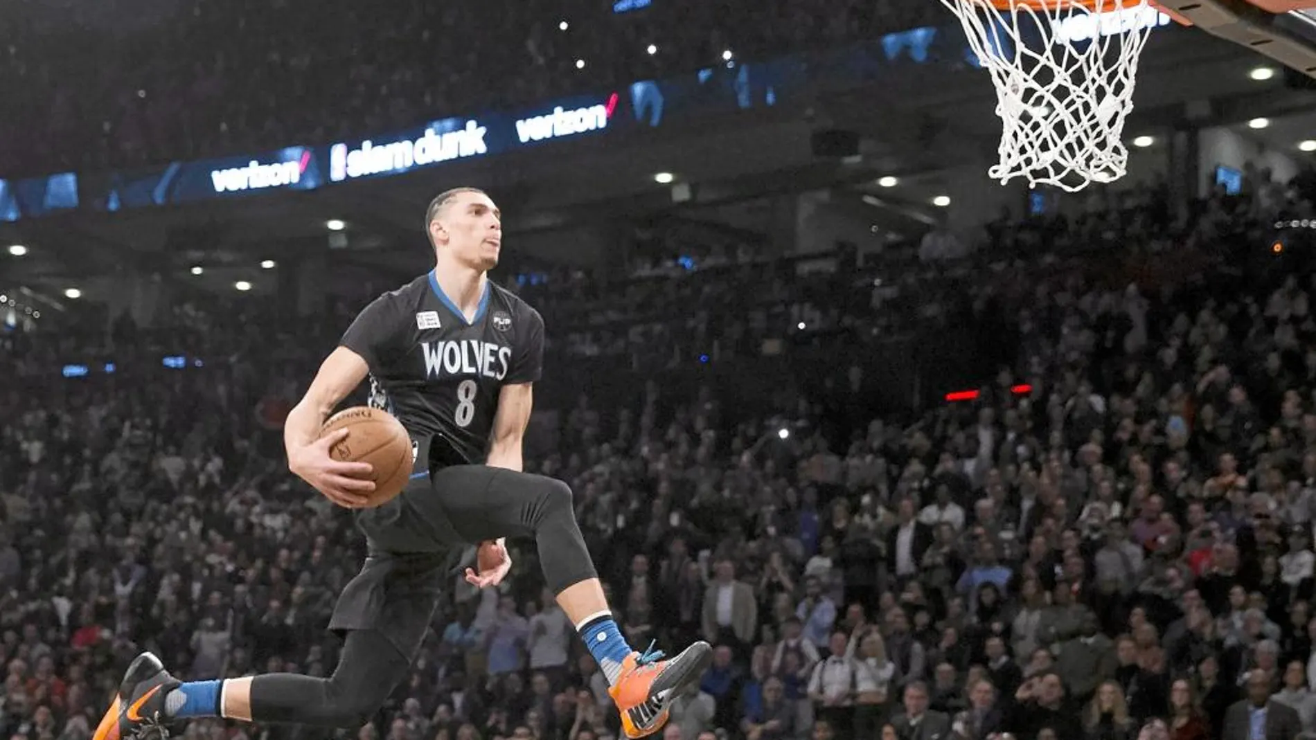 El jugador de los Wolves se impuso por muy poco al jugador de Orlando Aaron Gordon